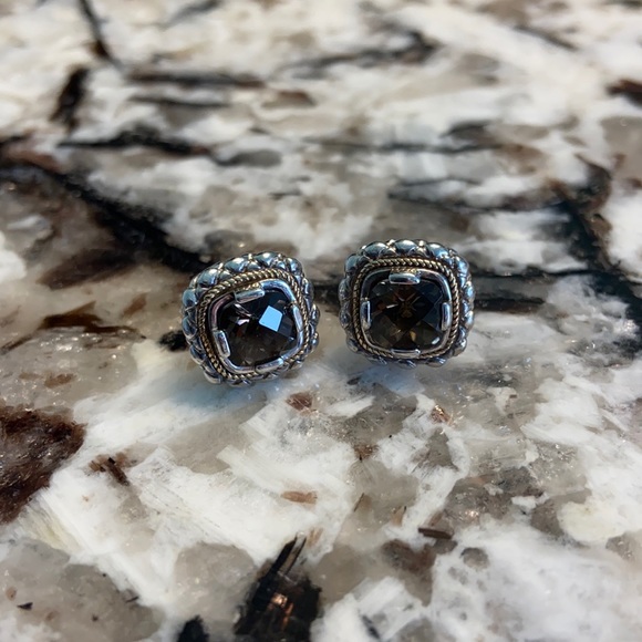 Gorgeous luxurious topaz and gold studs - Picture 2 of 4